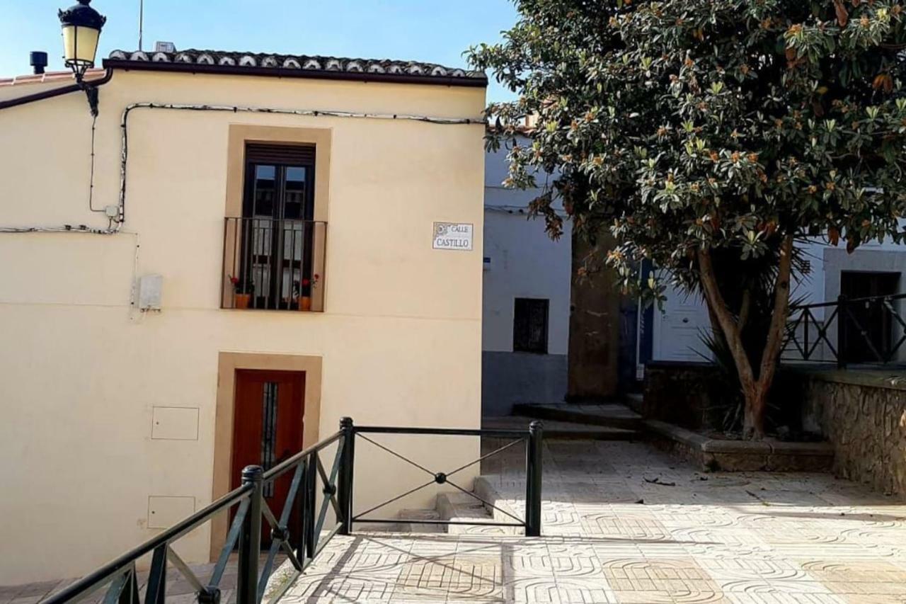 Castillo 13 Caces Exterior foto